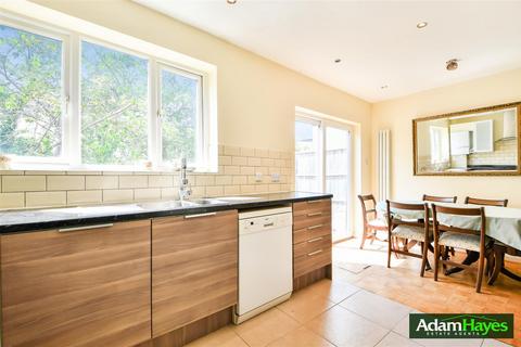 undefined, Woodhouse Road, London N12