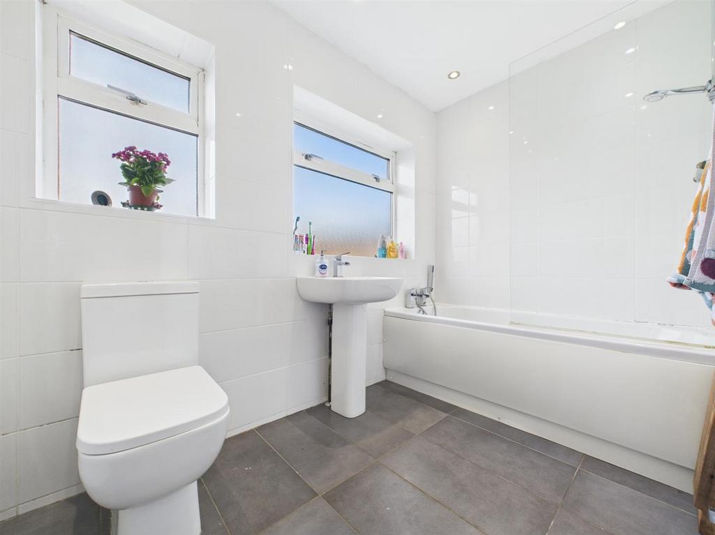 Bath 3.jpg