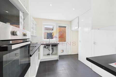2 bedroom semi-detached bungalow for sale, Regent Close, Colchester CO7