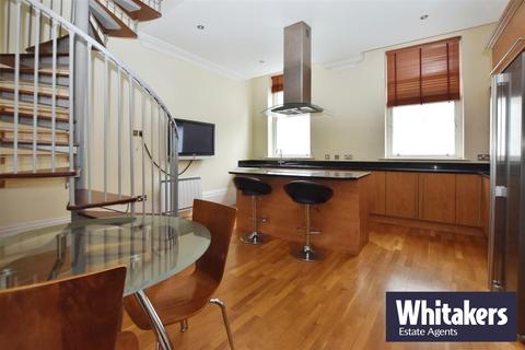 2 bedroom apartment to rent, King Albert Chambers, Hull