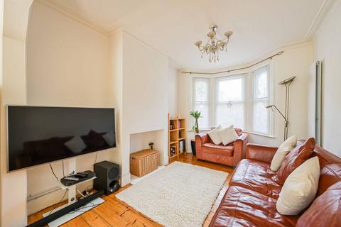 77 Skeltons Lane, London, E10 5BS
