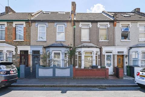 77 Skeltons Lane, London, E10 5BS