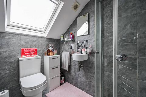 77 Skeltons Lane, London, E10 5BS