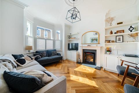 19 Bellevue Road, Kingston Upon Thames, KT1 2UD