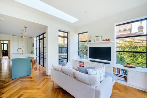 19 Bellevue Road, Kingston Upon Thames, KT1 2UD
