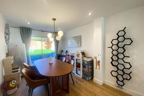 15 Cedar Walk, Bottisham, Cambridge, CB25 9BJ