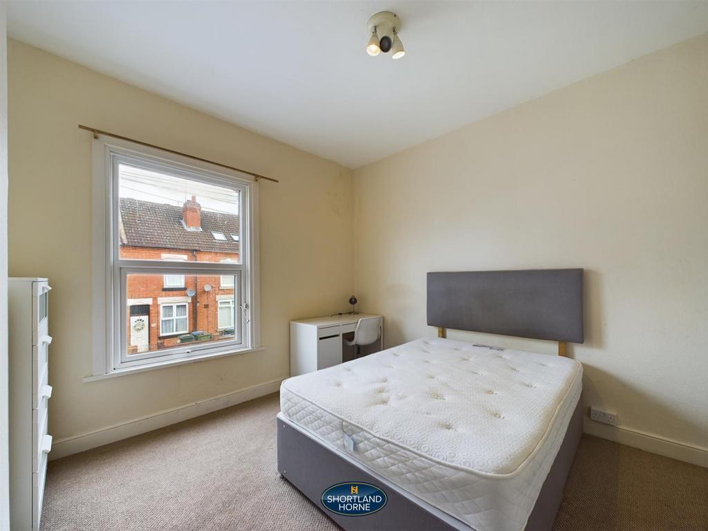 CAM01906 G0-PR0236-STILL006.jpg