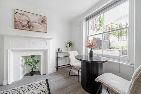 1 bedroom flat for sale, Priory Road, Chiswick, London, W4