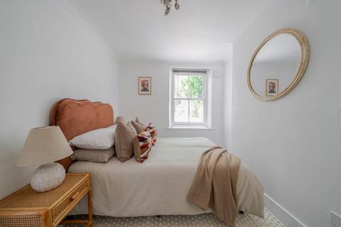 1 bedroom flat for sale, Priory Road, Chiswick, London, W4