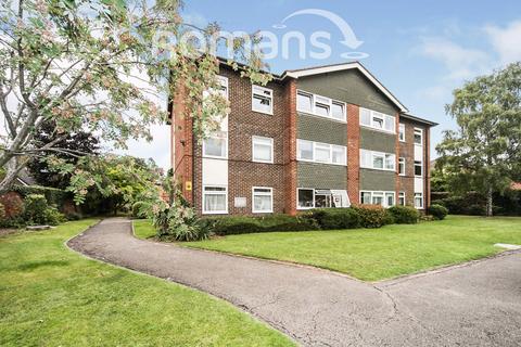 2 bedroom flat to rent, Sarum Court, Parkhouse Lane, Readinggood Afternoon,, RG30