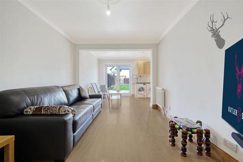 60 New Road, London, E4 8ET