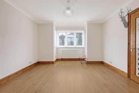 60 New Road, London, E4 8ET