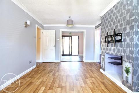 32 Cameron Green, Taverham, Norwich, NR8 6UA