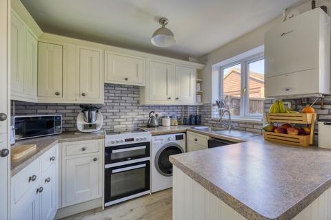58 Boundary Close, Swindon, SN2 7TL