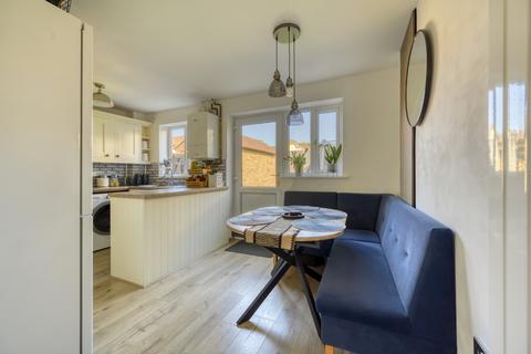 58 Boundary Close, Swindon, SN2 7TL