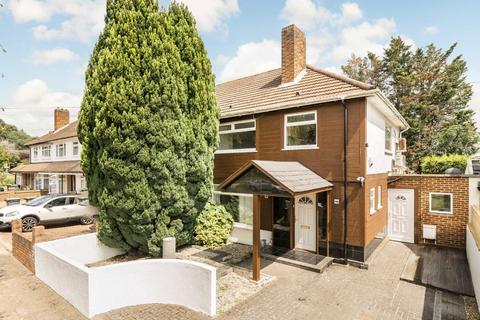 undefined, Bowness Crescent, London SW15