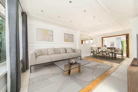 undefined, Bowness Crescent, London SW15