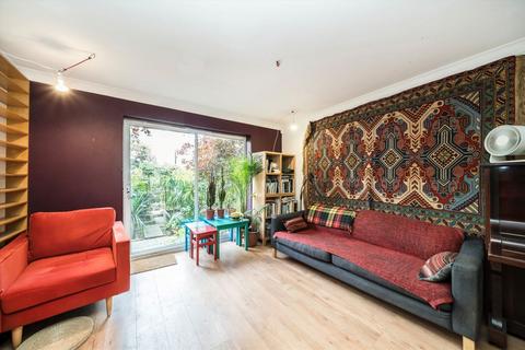 3 bedroom house for sale, Vermeer Gardens, London SE15