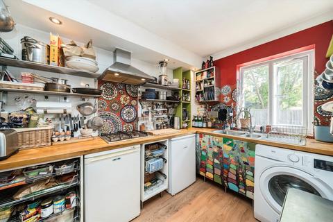 3 bedroom house for sale, Vermeer Gardens, London SE15