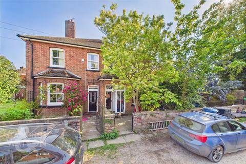 4 bedroom semi-detached house for sale, St. Bartholomews Close, Norwich
