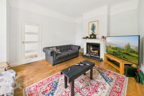 4 bedroom semi-detached house for sale, St. Bartholomews Close, Norwich