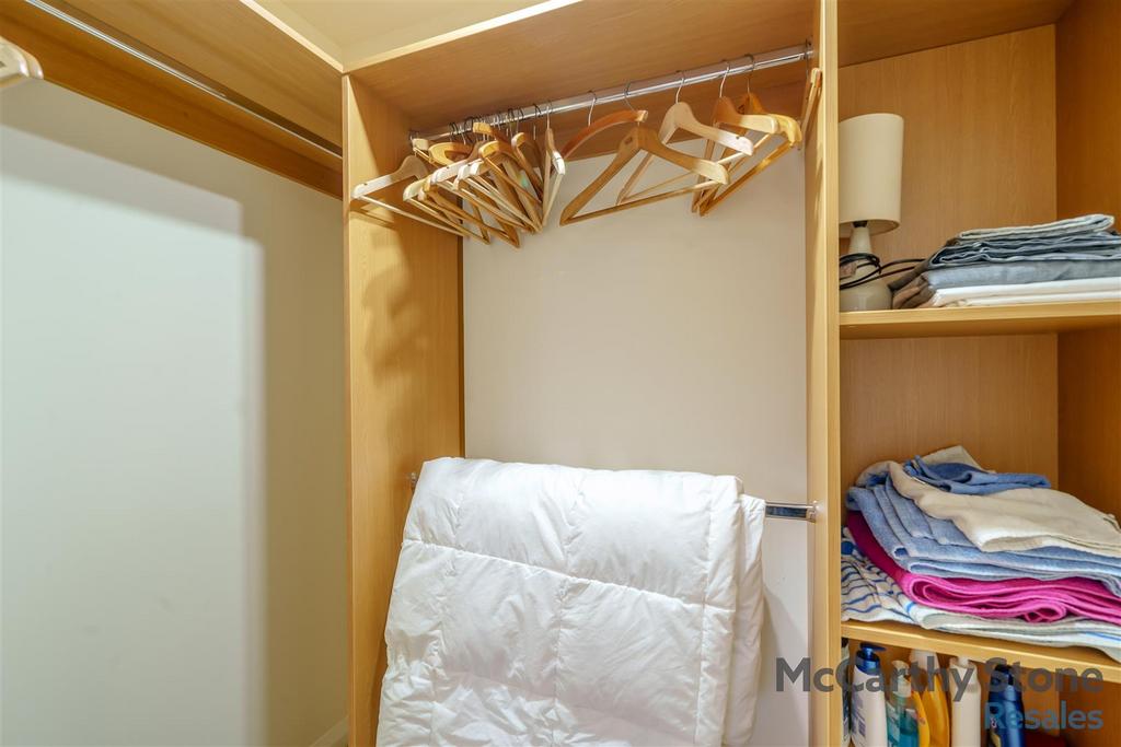 8635813-interior16.jpg