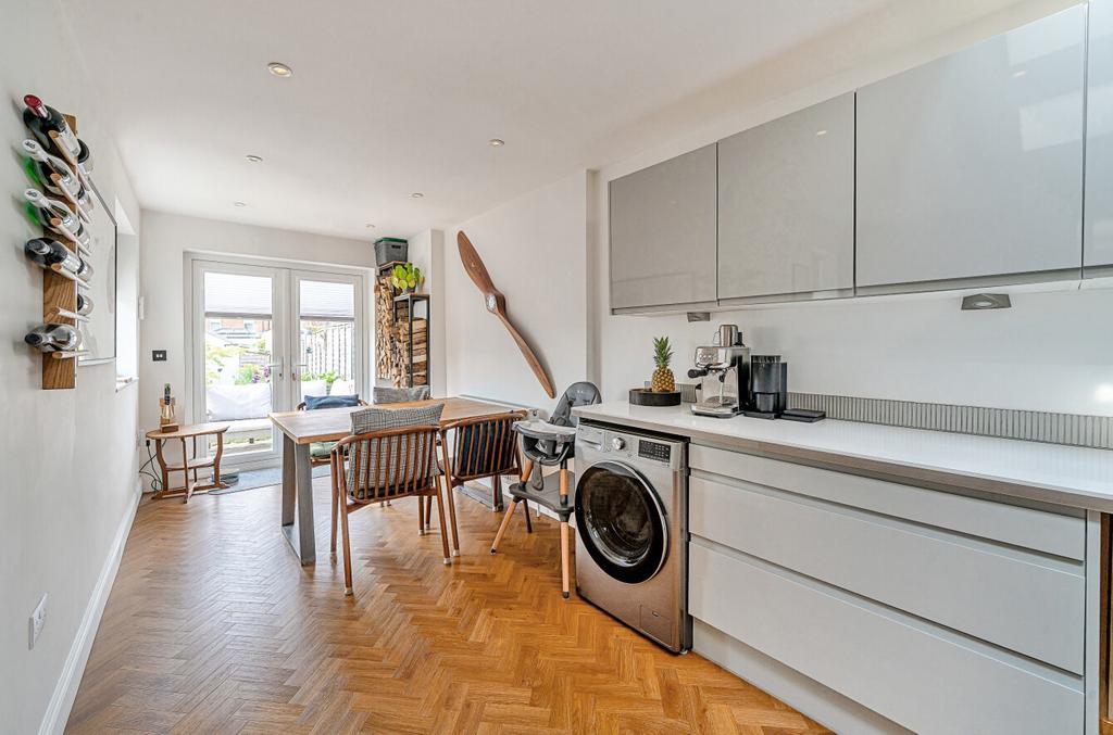 Kitchen/Dining Room