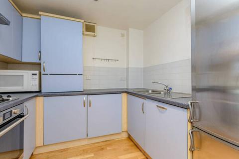 80/6 Shore, Edinburgh, EH6 6RG