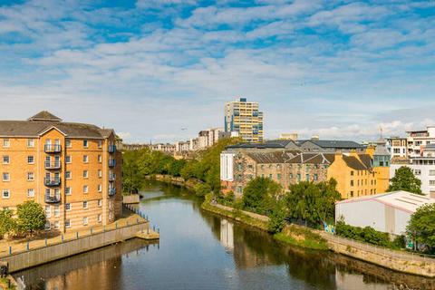 80/6 Shore, Edinburgh, EH6 6RG