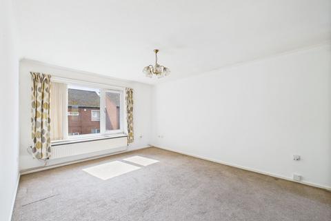 16 Bruce Close, The Meadows, Nottingham, NG2 2HR