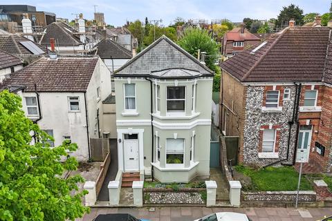 1 Cambridge Road, Worthing, BN11 1XD