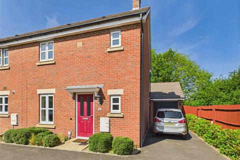39 Hartley Gardens, Gloucester, GL4 4PJ
