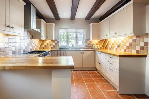 4 bedroom semi-detached house for sale, The Street, High Ongar
