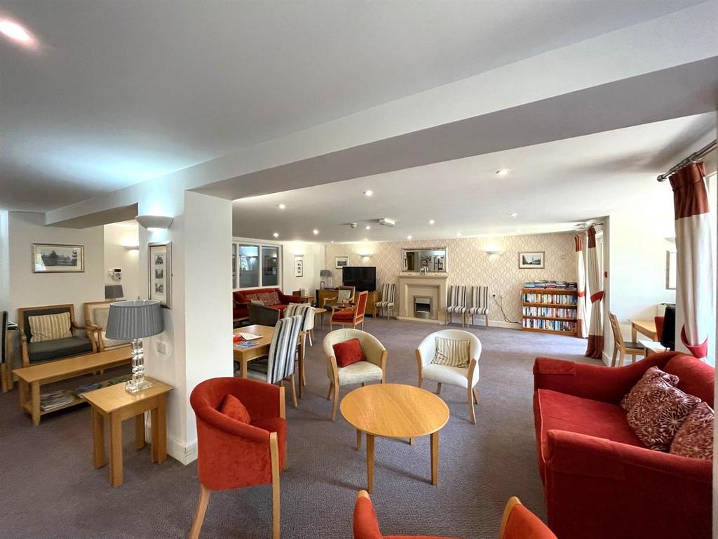Waggoners Communal Lounge.jpg