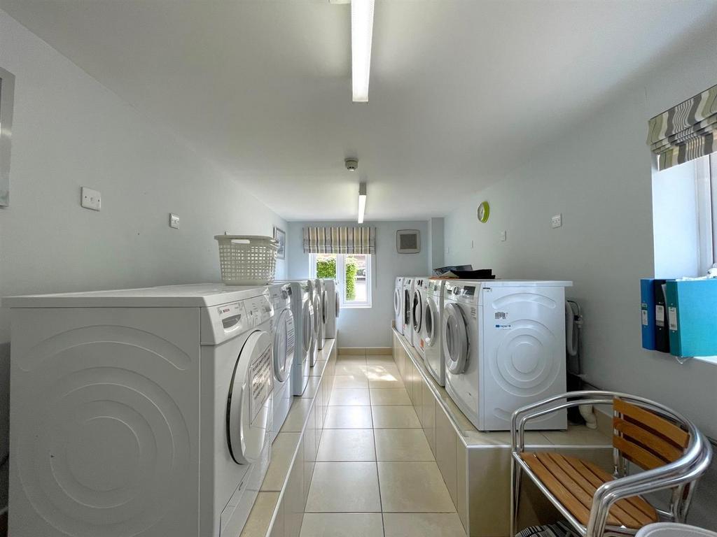Communal Laundry.jpg