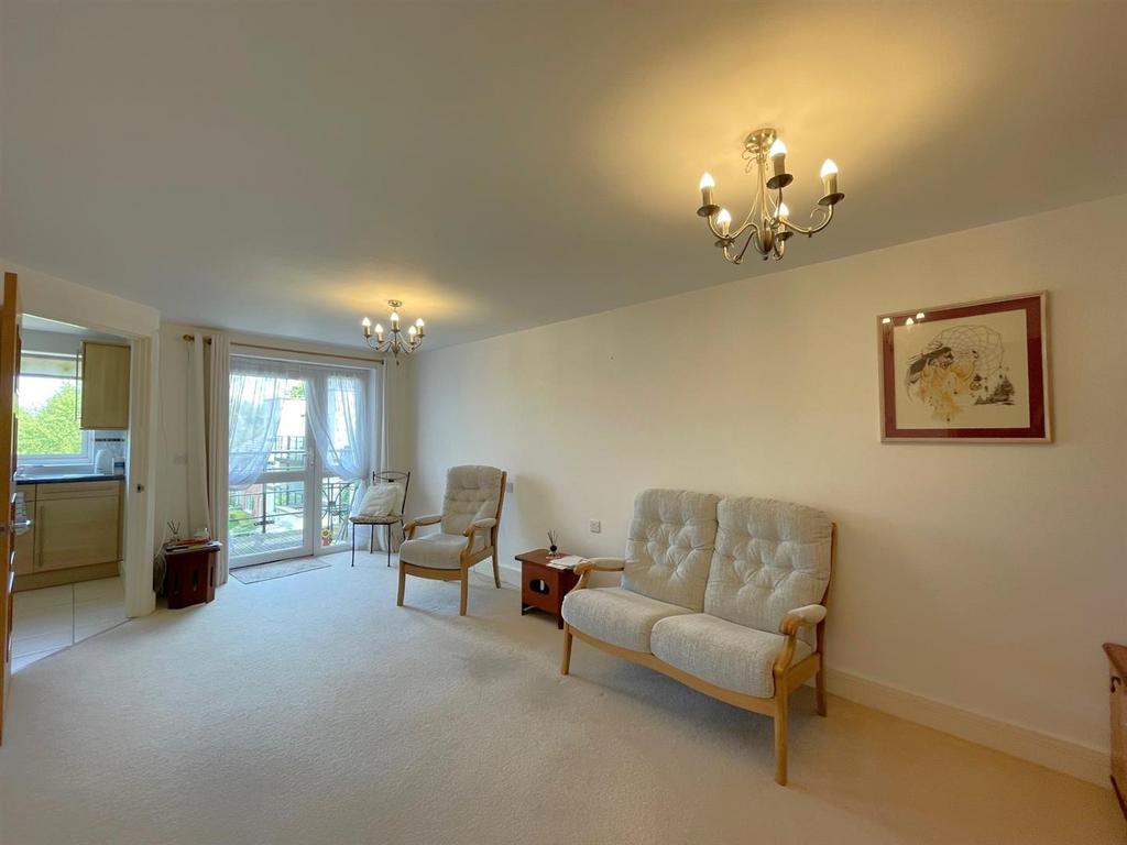 Sitting/Dining Room