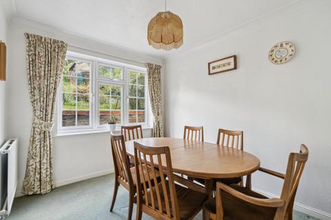 4 bedroom detached house for sale, Deanacre Close, Chalfont St. Peter, Buckinghamshire, SL9