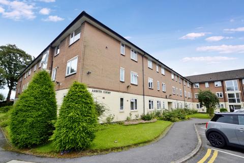 2 bedroom apartment to rent, Abbots Court, Sale, M33 2DB
