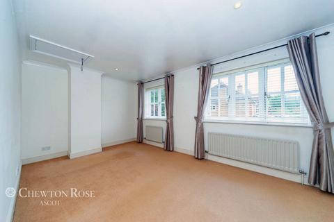 11 Guards Court, Ascot, SL5 0ES