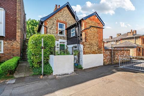 2 bedroom detached house for sale, Drummond Road, Guildford