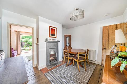 2 bedroom detached house for sale, Drummond Road, Guildford