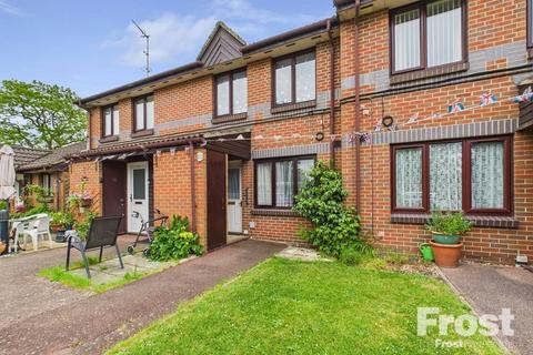 1 bedroom retirement property for sale, Berryscroft Road, Staines-upon-Thames, Surrey, TW18