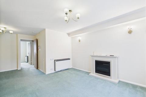 1 bedroom retirement property for sale, Berryscroft Road, Staines-upon-Thames, Surrey, TW18