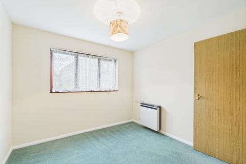 1 bedroom retirement property for sale, Berryscroft Road, Staines-upon-Thames, Surrey, TW18