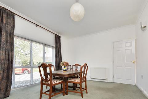 2 bedroom apartment for sale, North Street, Mere