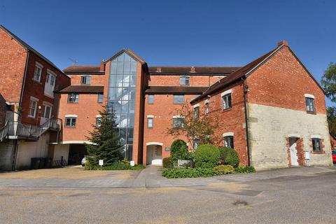 2 bedroom apartment for sale, North Street, Mere