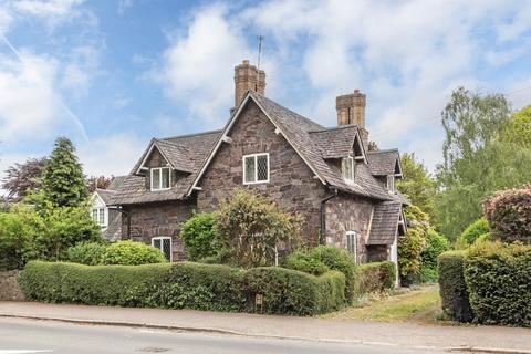 3 bedroom detached house for sale, Forest Road, Loughborough LE12