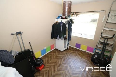 15 Frinton Grove, Birmingham, B21 0HX