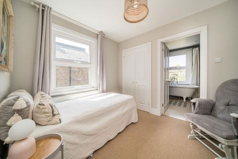 71 Ellerton Road, Surbiton, KT6 7TY