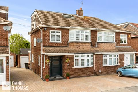 12 Woodbrook Gardens, Waltham Abbey, EN9 3DA